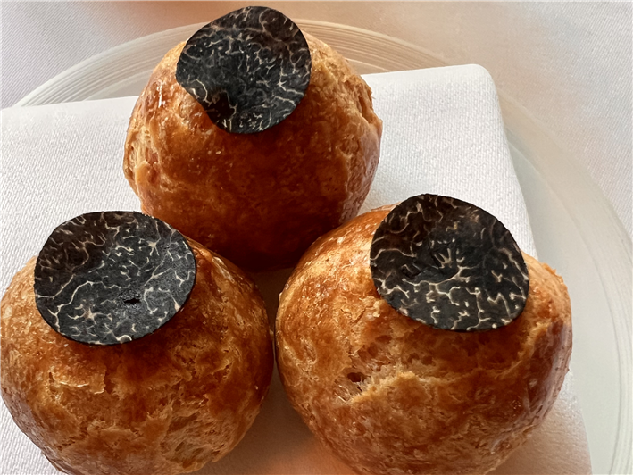 gougere with truffles